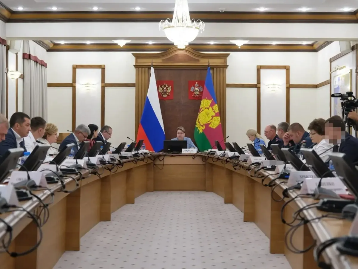 В Краснодаре на заседании комиссии обсудили профилактику правонарушений среди подростков