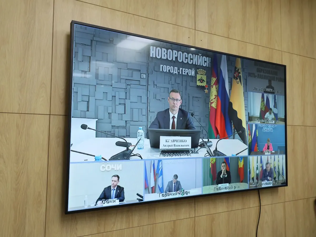 Кондратьев сообщил о почти 450 обращениях по вопросам благоустройства за полгода
