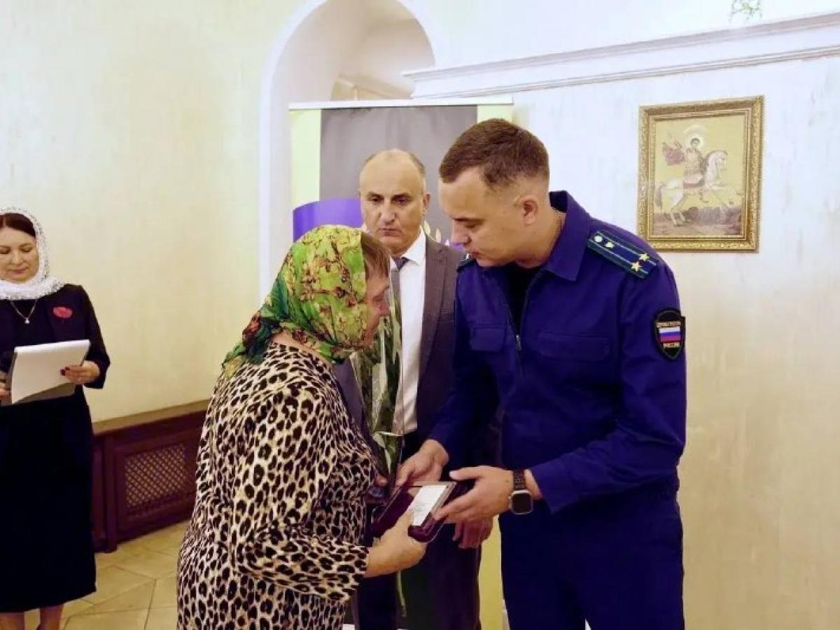 В Тихорецком районе встретились с мамами и женами участников СВО