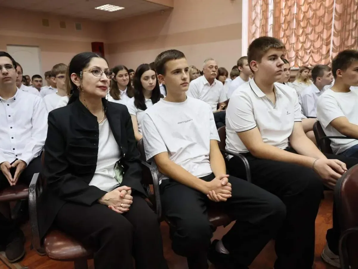 Вениамин Кондратьев встретился со студентами Армавирского индустриально-строительного техникума