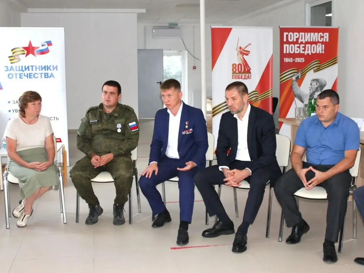 В Калининском районе обсудили развитие ассоциации ветеранов СВО и работу с молодежью