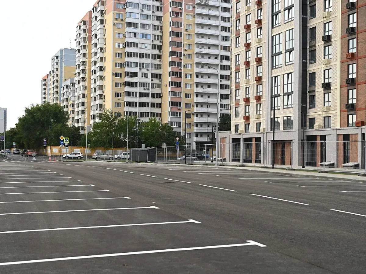 В Краснодаре завершили строительство участка улицы Ярославской до проезда Репина
