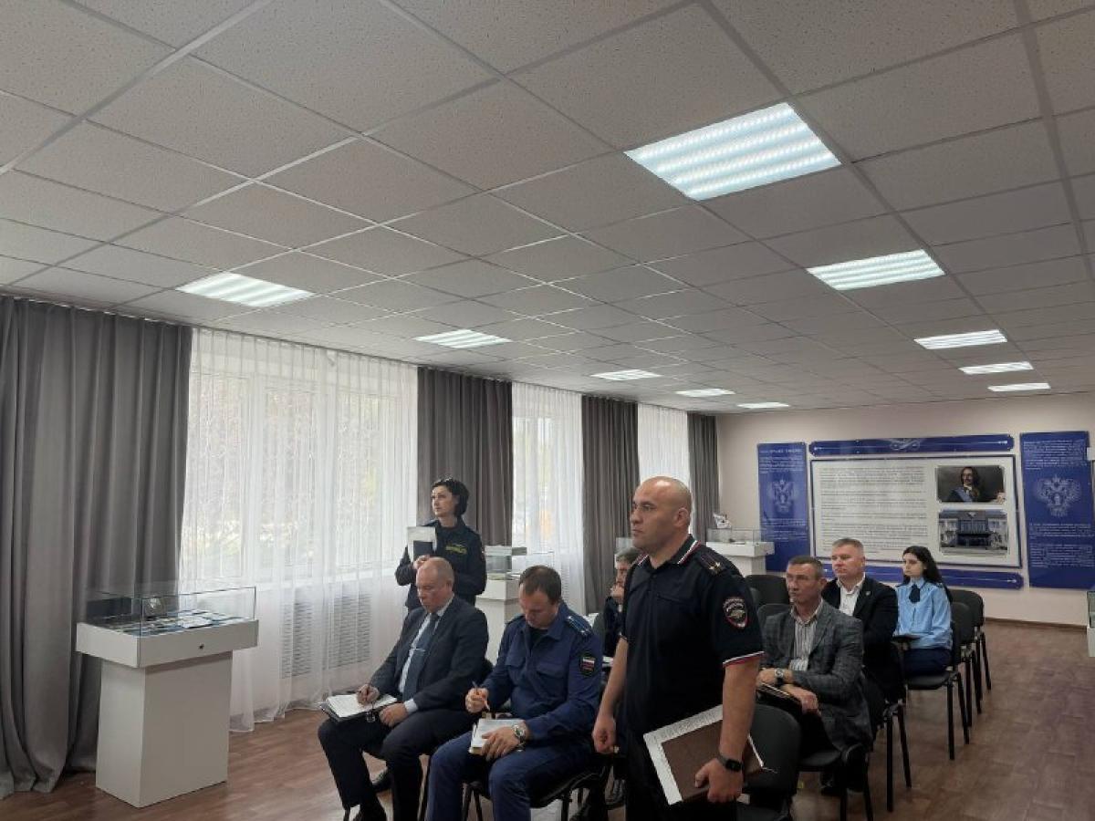 В Гулькевичском районе обсудили меры по взысканию налоговой задолженности