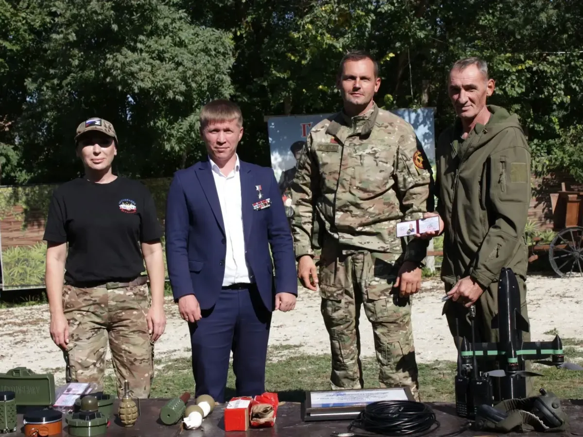 Более 400 подростков прошли обучение в военно-патриотическом лагере Славянского района