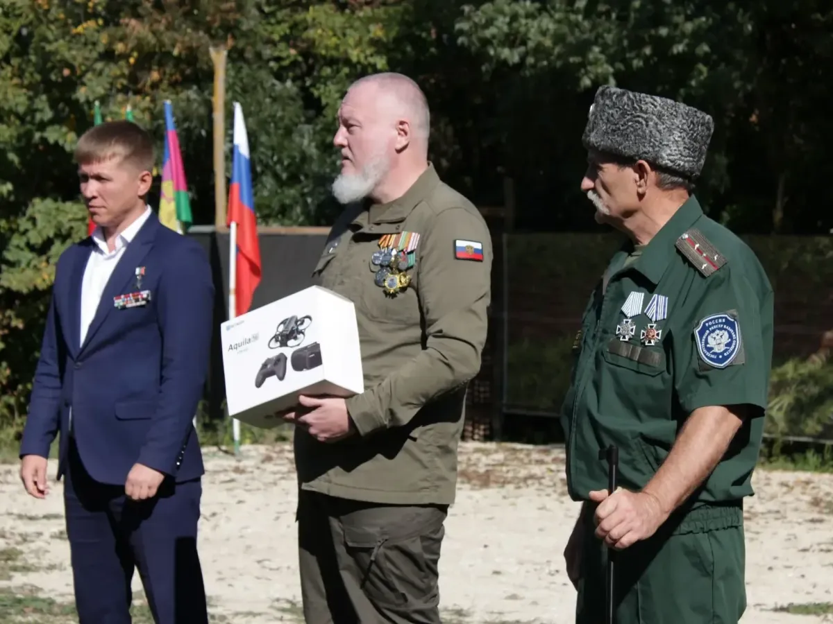 Более 400 подростков прошли обучение в военно-патриотическом лагере Славянского района