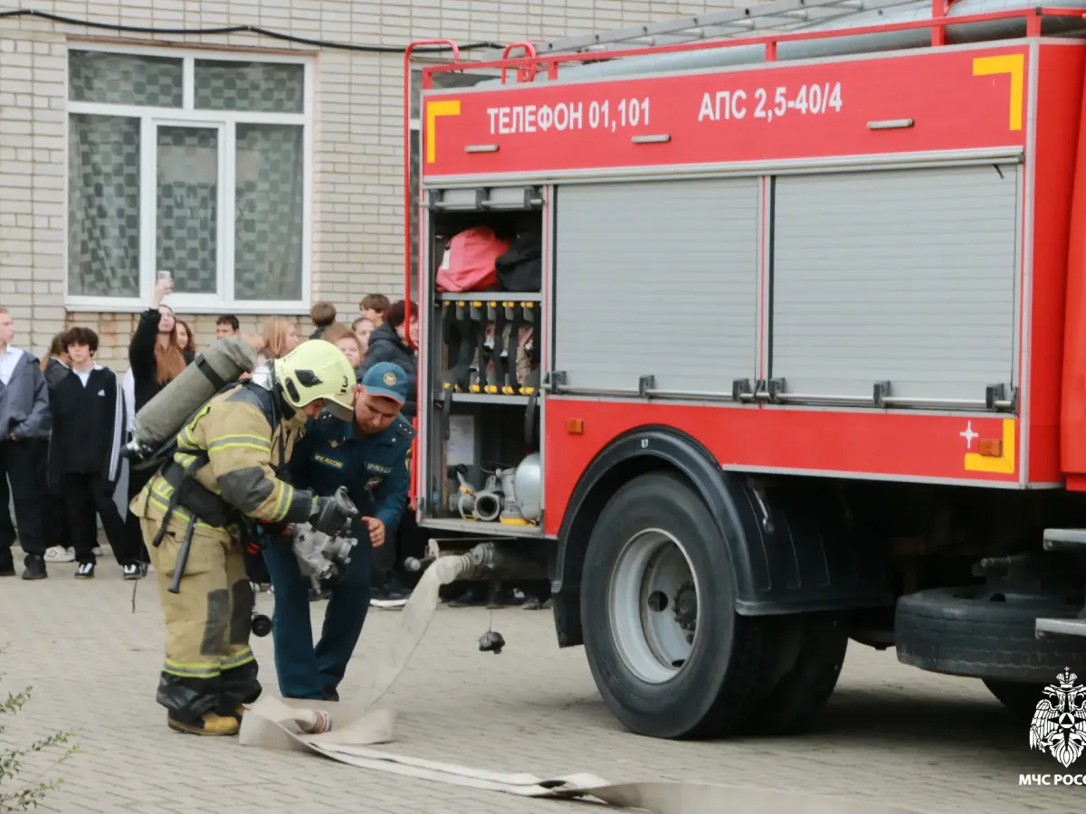 В школе № 24 Краснодара провели уроки пожарной безопасности для учеников