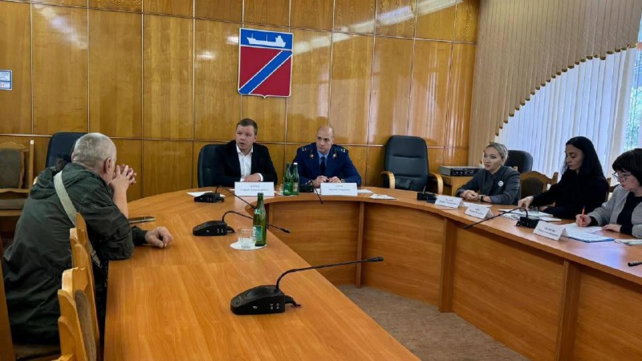 В администрации округа провели прием участников СВО и их семей — Краснодар Сейчас