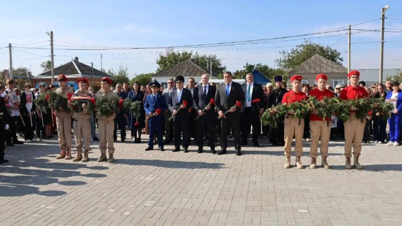 В станице Кавказской открыли мемориал памяти погибших в годы войн — Краснодар Сейчас