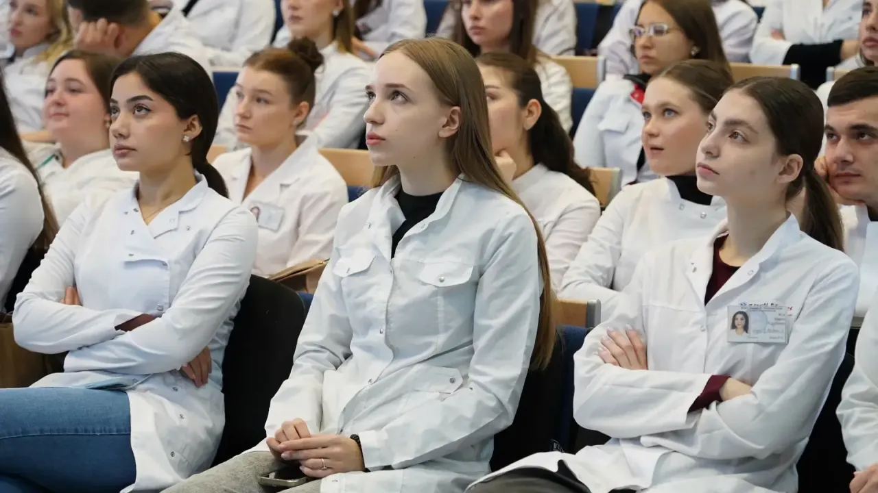 Более 2,6 тысячи студентов КубГМУ учатся по целевому направлению от медучреждений края — Краснодар Сейчас