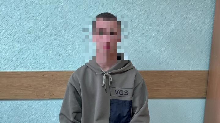 В Курске задержали курьера мошенников, забравшего у пенсионерки 960 тысяч рублей — Курск Сейчас