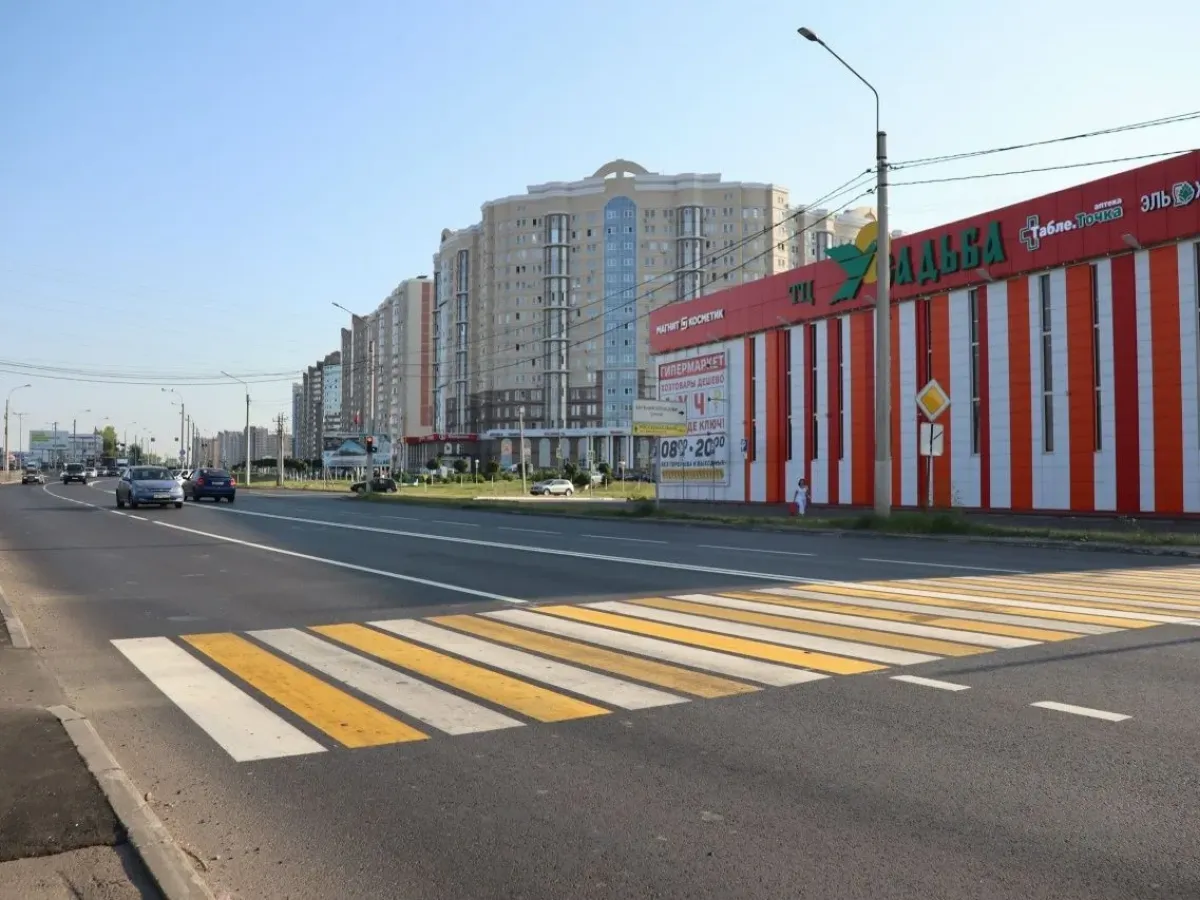На проспекте Дериглазова в Курске заработала «зелёная волна» светофоров
