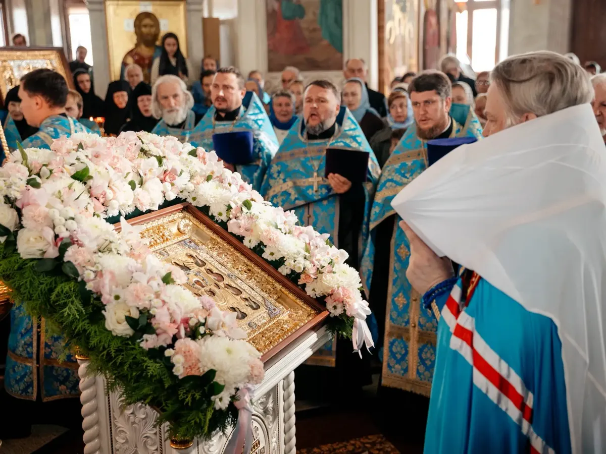 Курская-Коренная икона «Знамение» прибыла в Воскресенский храм