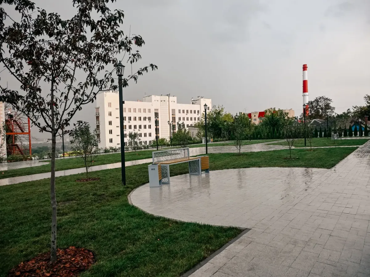 В Курске открыли новые скверы, променад и спортплощадку