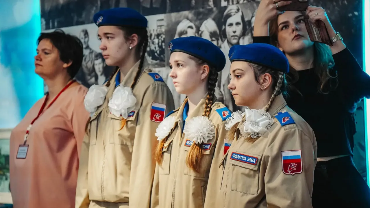 В Курске в музее «Юные защитники Родины» заложили «Капсулу памяти» — Курск Сейчас