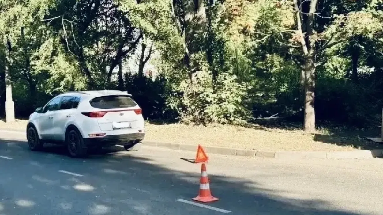 В Курске водитель Kia сбил девочку на улице Менделеева — Курск Сейчас