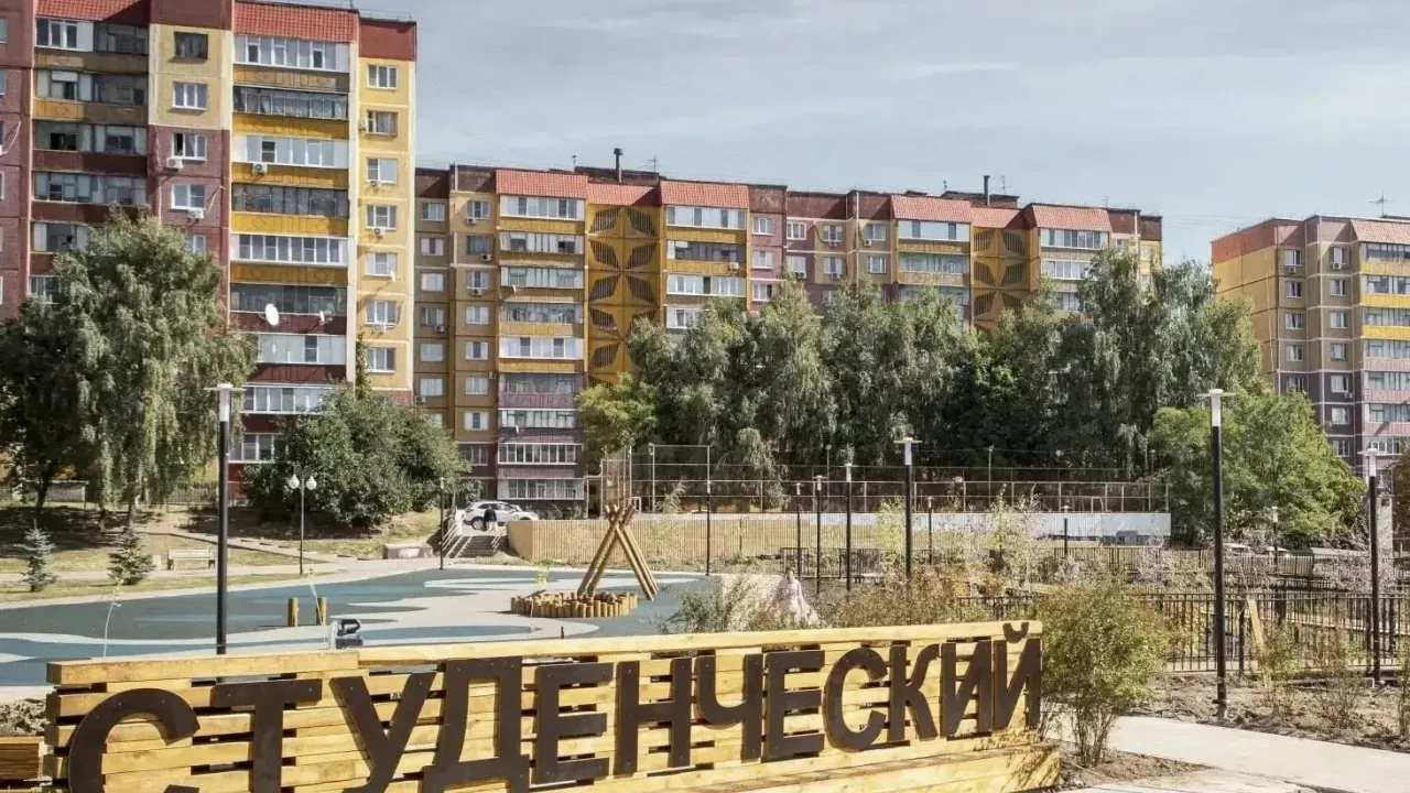 В Курске завершается третий этап благоустройства сквера на улице Студенческой — Курск Сейчас