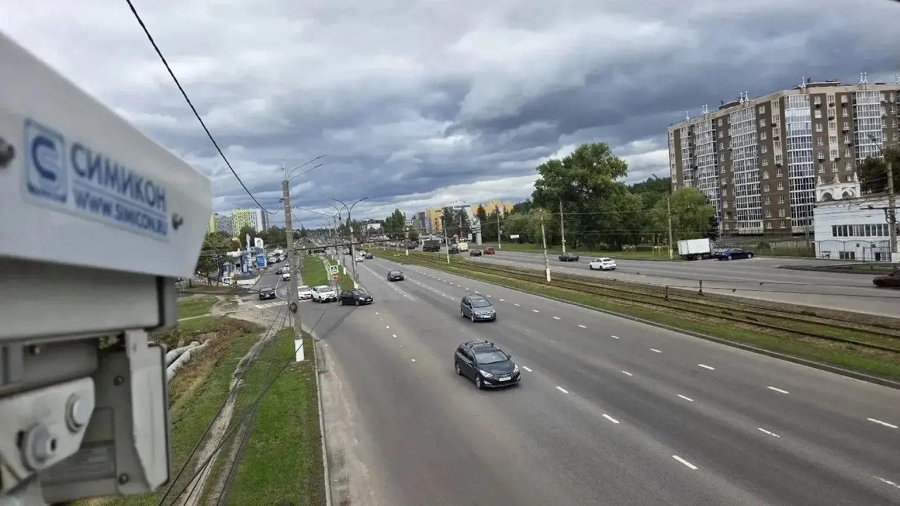 На улице Энгельса в Курске установили еще одну камеру интеллектуальной системы — Курск Сейчас