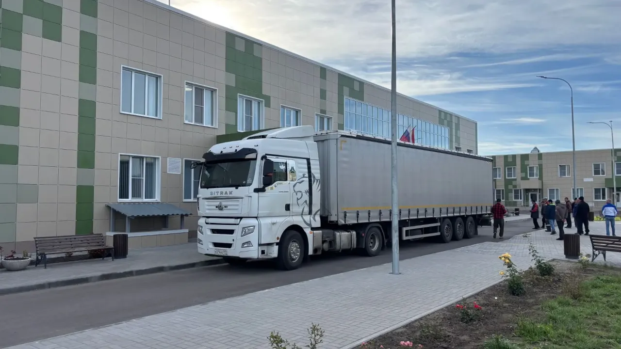 В Букреевский дом социального обслуживания передали партию гуманитарной помощи — Курск Сейчас