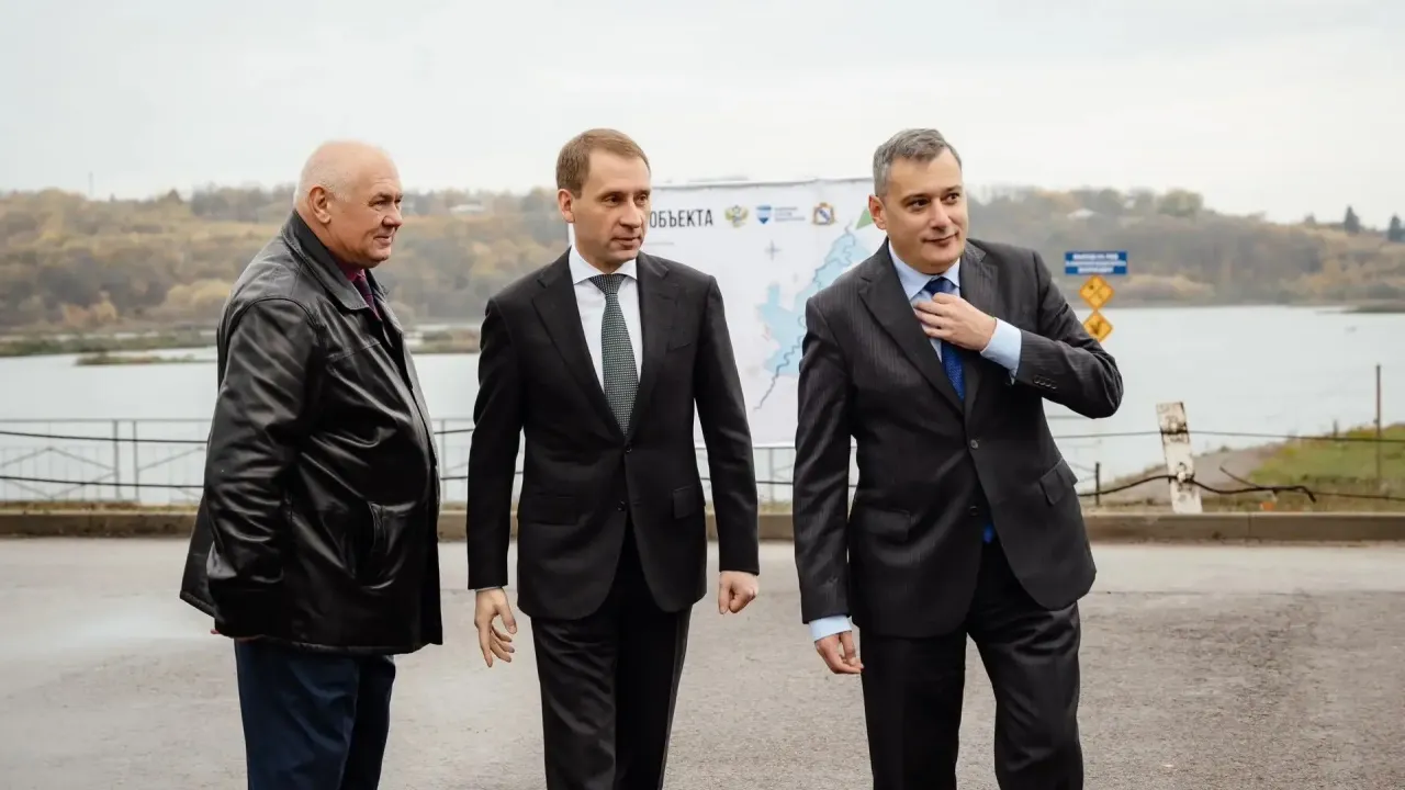 В Курской области обсудили реконструкцию водохранилища и обновление техники для ТКО — Курск Сейчас