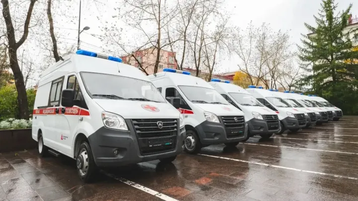 Муниципалитеты Мурманской области получили новые скорые и школьные автобусы — Мурманск Сейчас