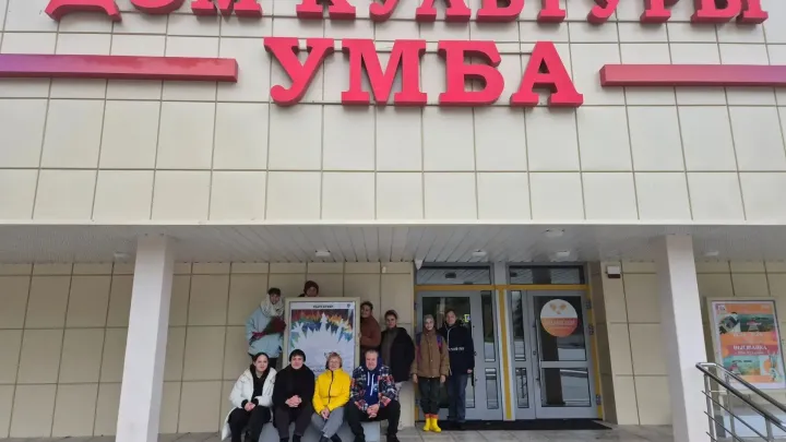 Мурманский областной театр кукол показал «Саамскую сказку» в Умбе — Мурманск Сейчас