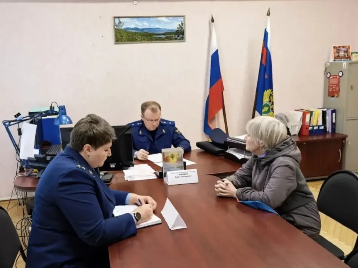 Прокурор Мурманской области провел выездные приемы жителей трех муниципалитетов