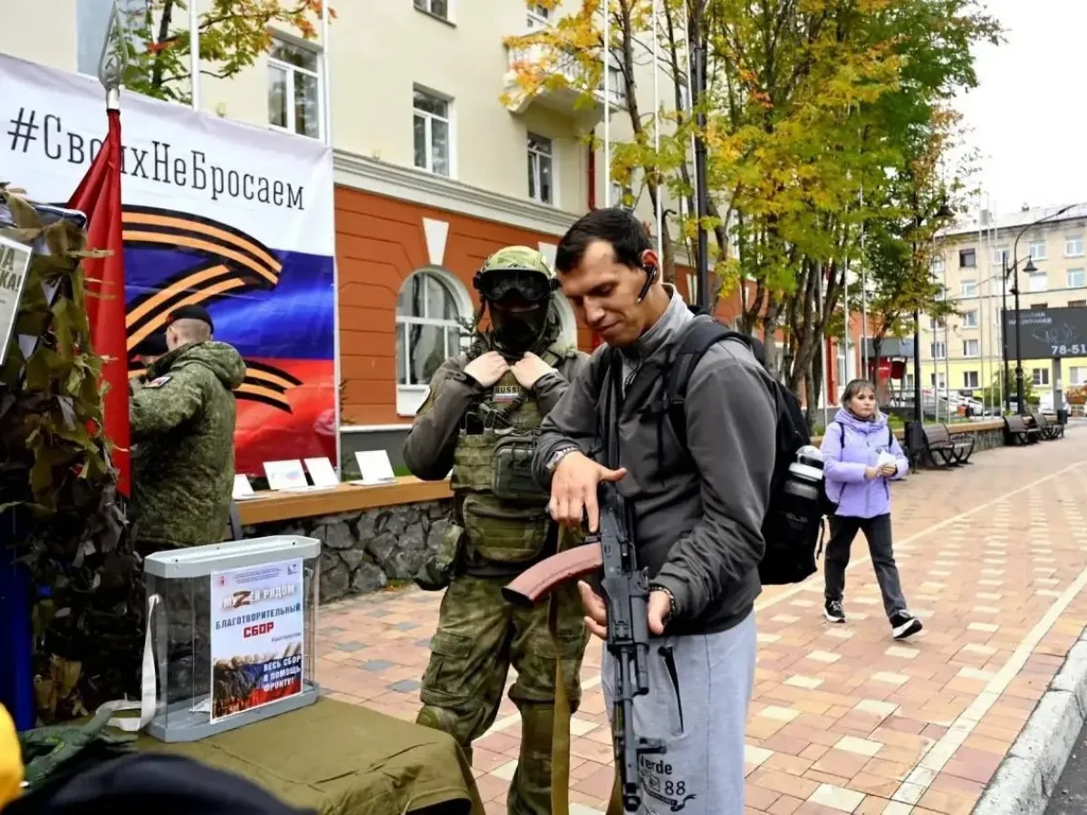 В Североморске прошла благотворительная ярмарка в помощь участникам СВО