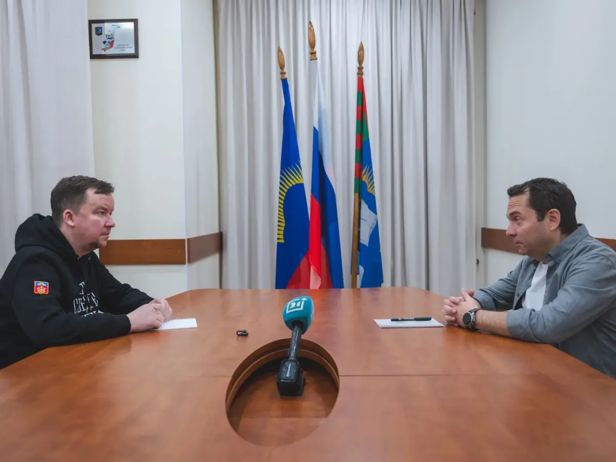 Андрей Чибис посетил Печенгский округ и осмотрел объекты благоустройства