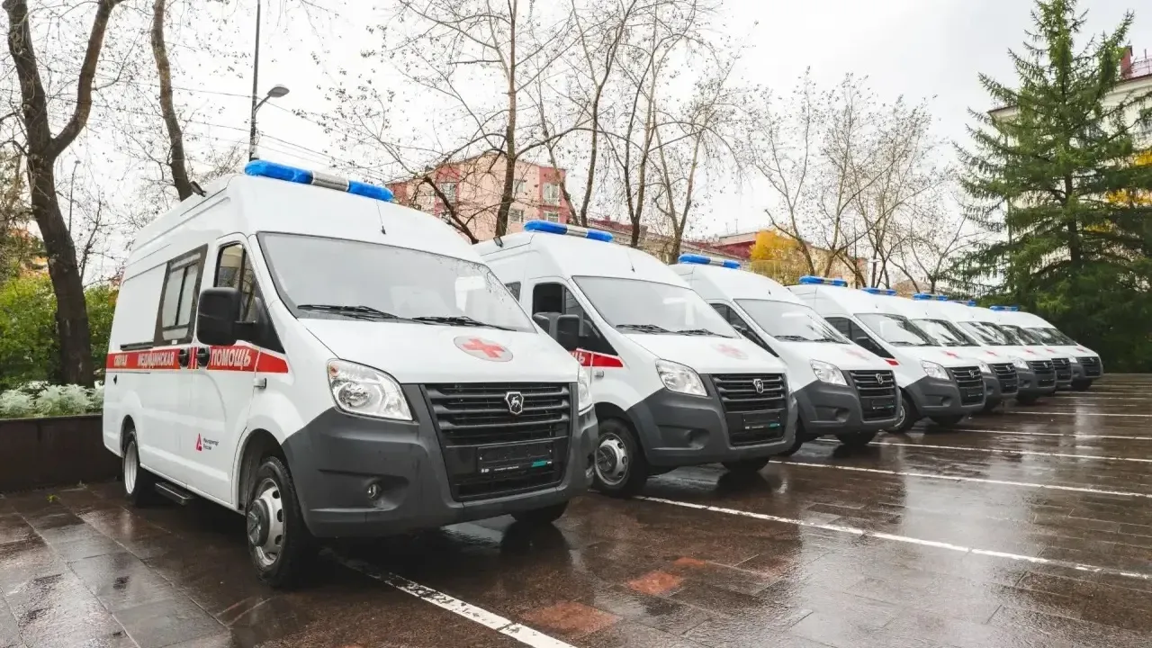 Муниципалитеты Мурманской области получили новые скорые и школьные автобусы — Мурманск Сейчас