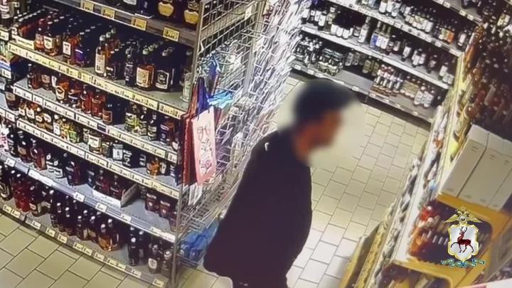 В Городце задержали двоих мужчин за грабеж в сетевом магазине — Нижний Новгород Сейчас