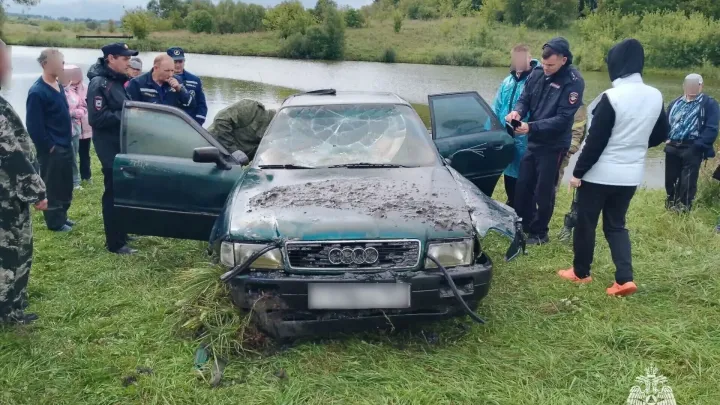 Из пруда в Сеченовском округе извлекли автомобиль с телом водителя — Нижний Новгород Сейчас