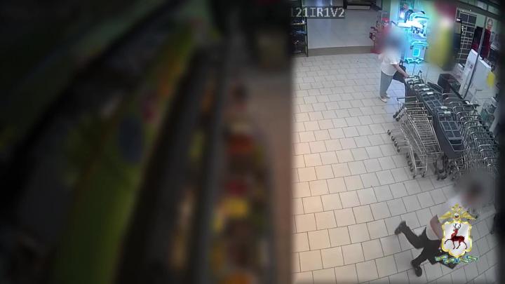 В Сарове задержали подозреваемого в серии краж из продуктовых магазинов — Нижний Новгород Сейчас
