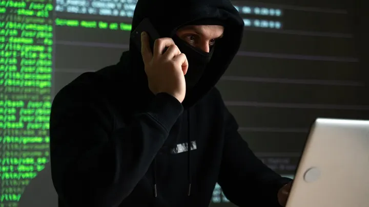 Жительница Дзержинска перевела мошенникам 910 тысяч рублей под видом инвестиций — Нижний Новгород Сейчас