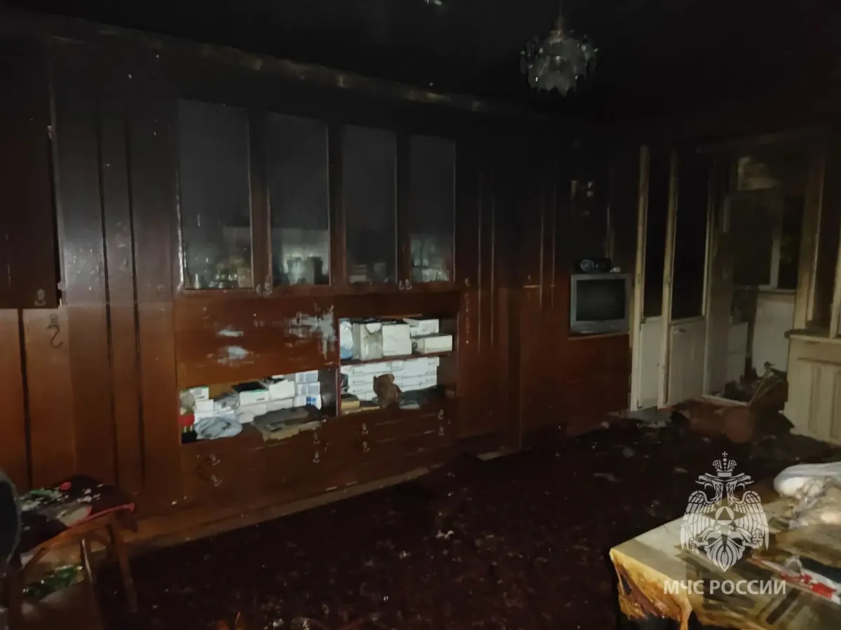 Мужчина погиб при пожаре в многоэтажном доме в Павлове