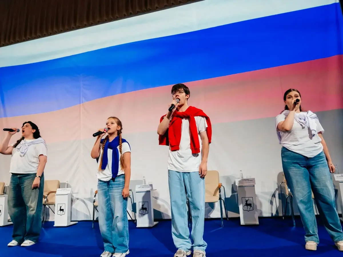 В Нижнем Новгороде состоялся педагогический форум о влиянии ИИ и сотрудничестве школ с бизнесом