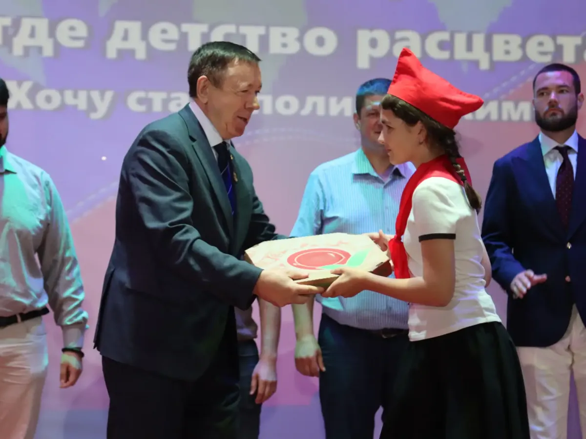 В детском лагере «Чайка» прошёл патриотический фестиваль с участием полицейских