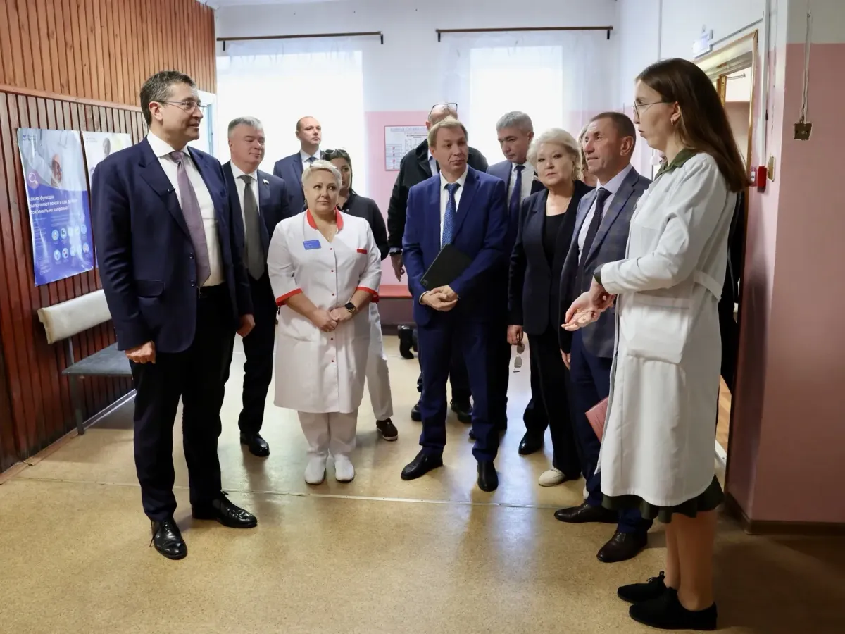 В поселке Сява посетили амбулаторию Покровского межрайонного медицинского центра