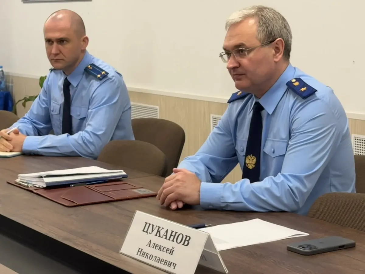 Прокурор Нижегородской области провел прием работников Борского стекольного завода