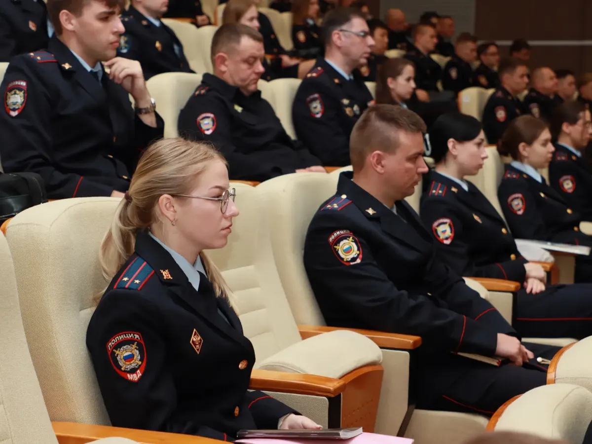 В Нижегородской области молодых сотрудников полиции приняли в ряды ОВ?