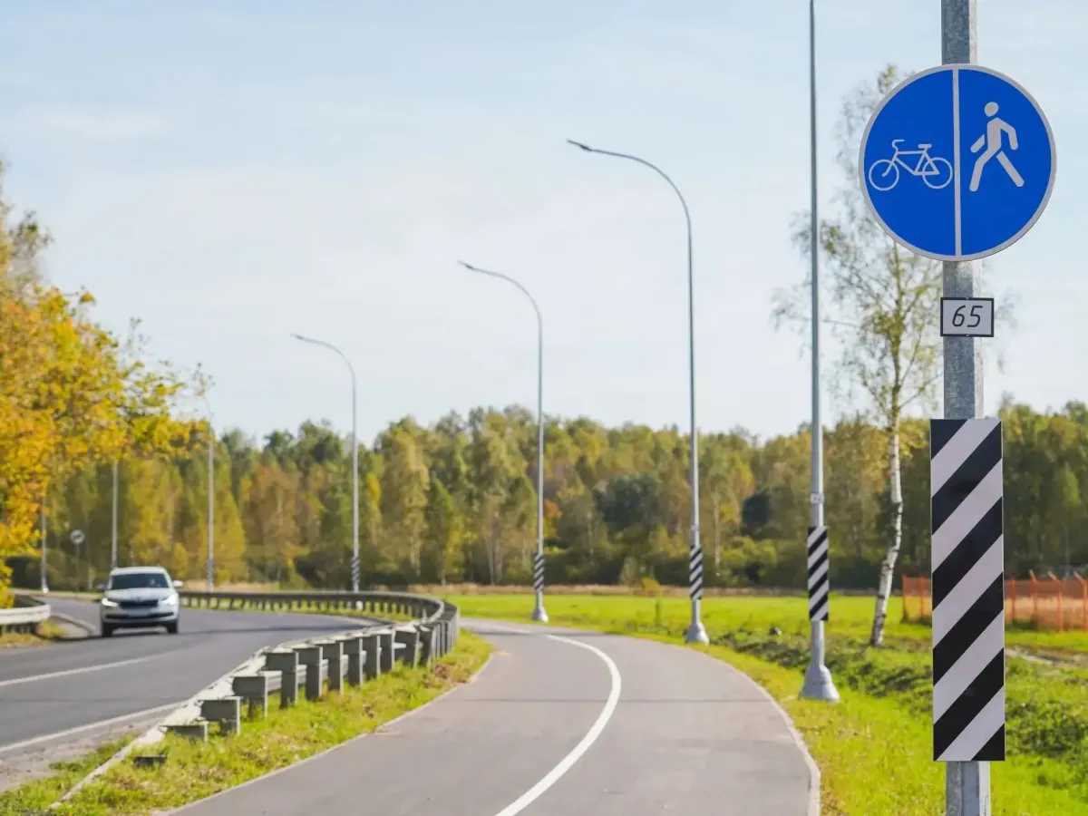 В Новом Доскино завершается устройство тротуара и велодорожки