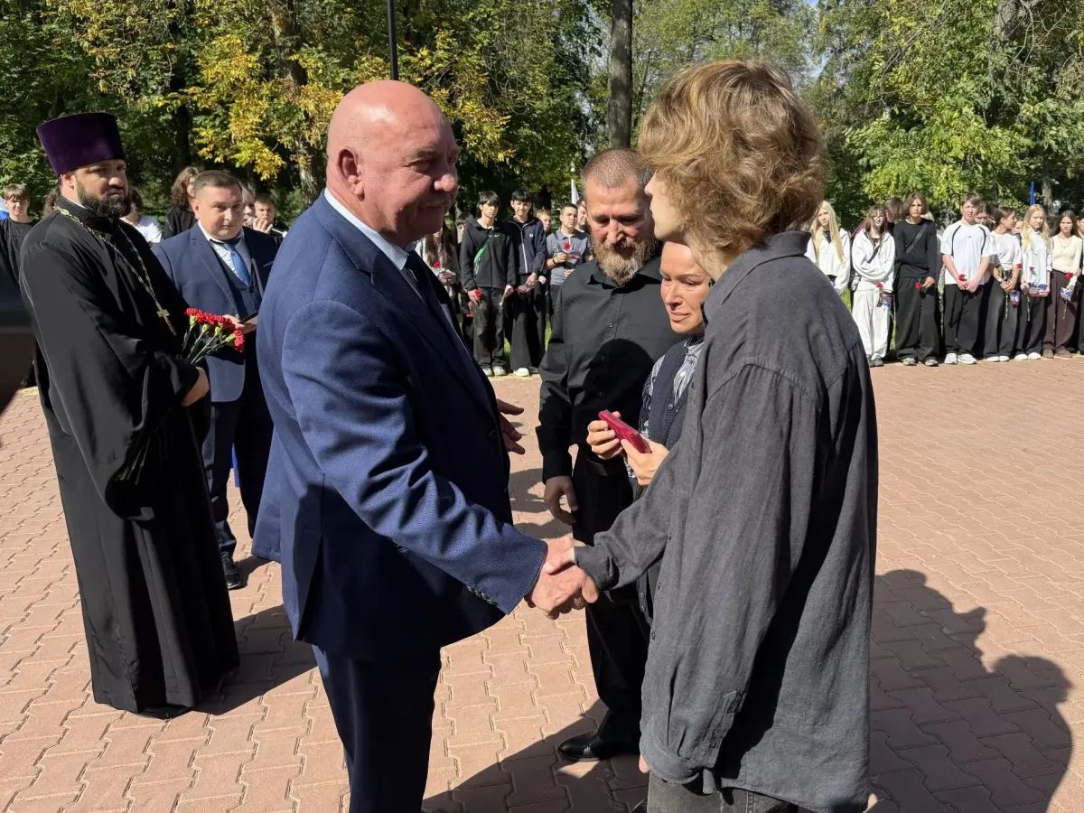 В парке Славы Нижнего Новгорода прошёл митинг ко Дню солидарности в борьбе с терроризмом