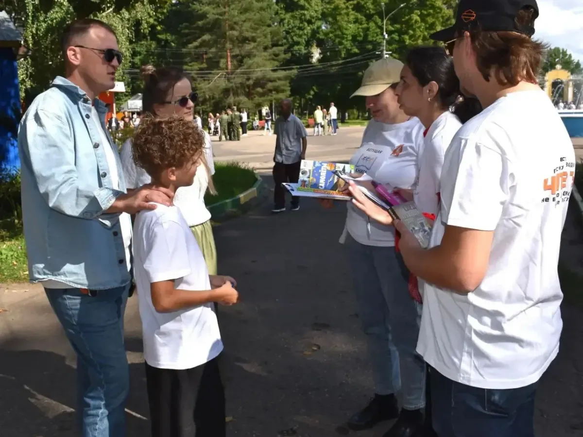В Автозаводском районе нижегородцам подарили 163 книги в ходе акции «Бегущая книга»