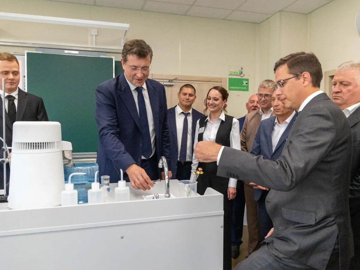 В День знаний в Нижнем Новгороде оценили готовность школ и новый корпус школы № 170