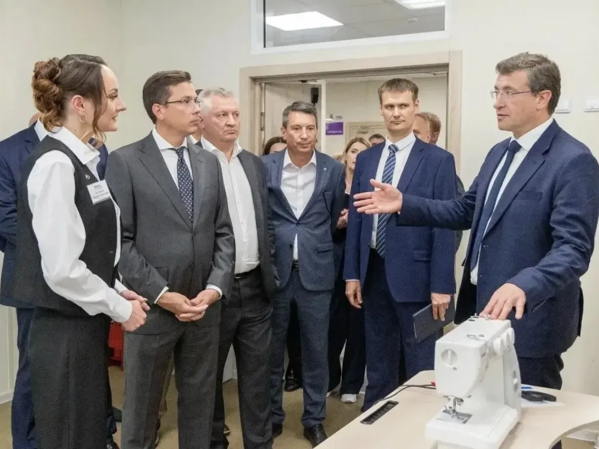 В День знаний в Нижнем Новгороде оценили готовность школ и новый корпус школы № 170