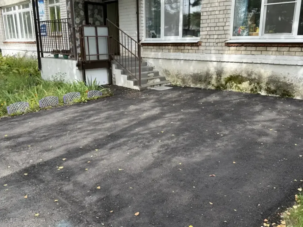 После проверки прокуратуры в Городецком районе отремонтировали пешеходную зону у детсада