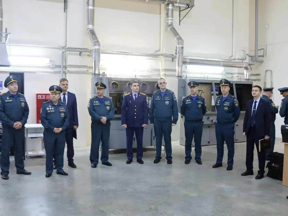 Подразделениям надзорной деятельности МЧС вручили новые служебные автомобили