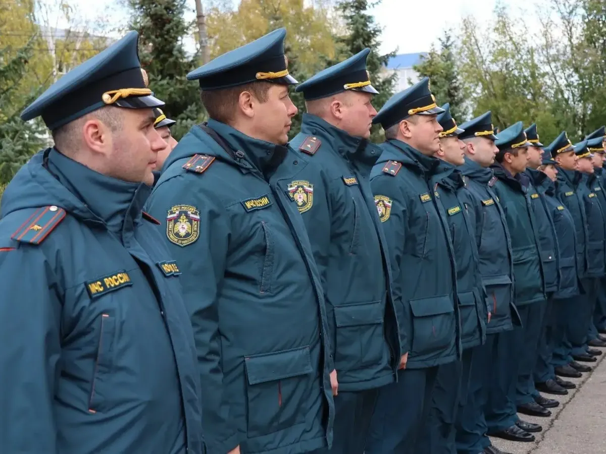 Подразделениям надзорной деятельности МЧС вручили новые служебные автомобили