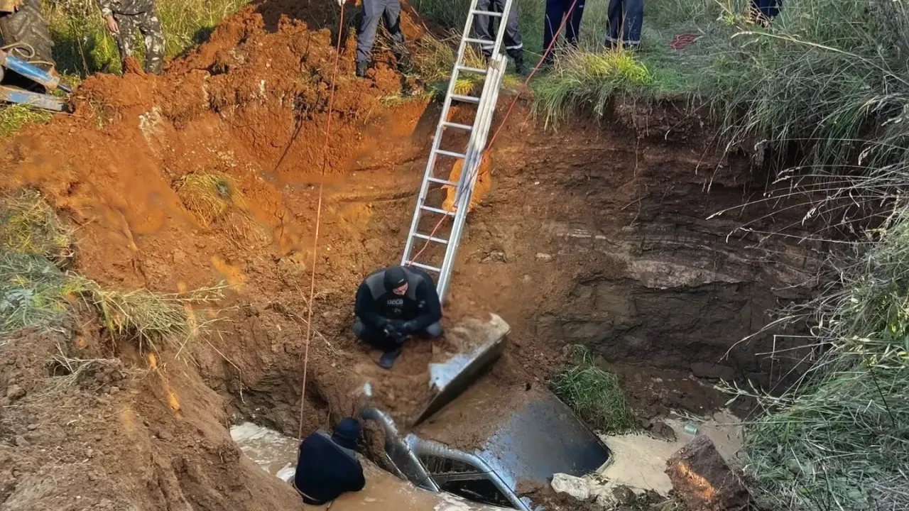 В Вачском округе из затонувшего автомобиля извлекли тела двух человек — Нижний Новгород Сейчас