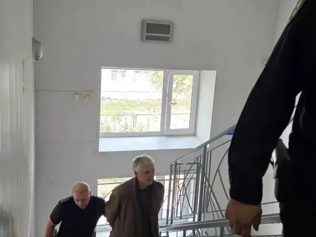 В Новосибирске обвиняемого в хранении взрывчатых веществ отправили под стражу
