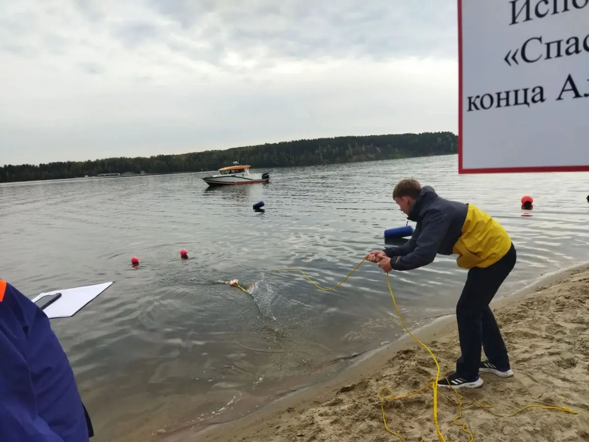 В Бердске на «Школе безопасности» прошёл этап поисково-спасательных работ